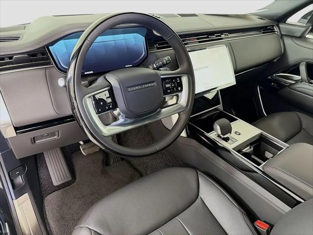 2026 Land Rover Range Rover P400 SE 7 Seat