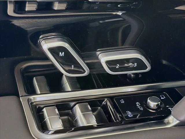 2026 Land Rover Range Rover P400 SE 7 Seat