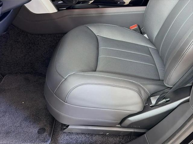 2026 Land Rover Range Rover P400 SE 7 Seat