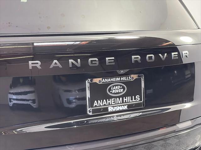 2026 Land Rover Range Rover P400 SE 7 Seat