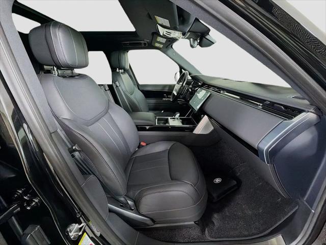 2026 Land Rover Range Rover P400 SE 7 Seat