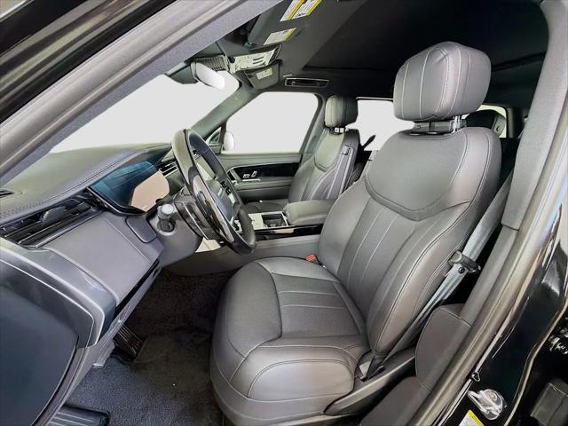 2026 Land Rover Range Rover P400 SE 7 Seat