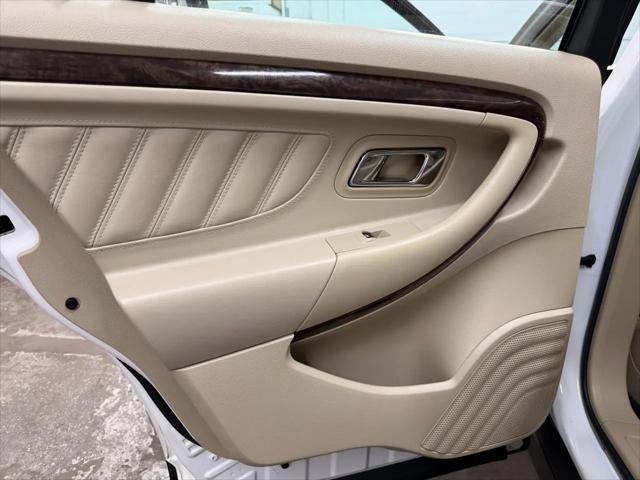 2016 Ford Taurus Limited