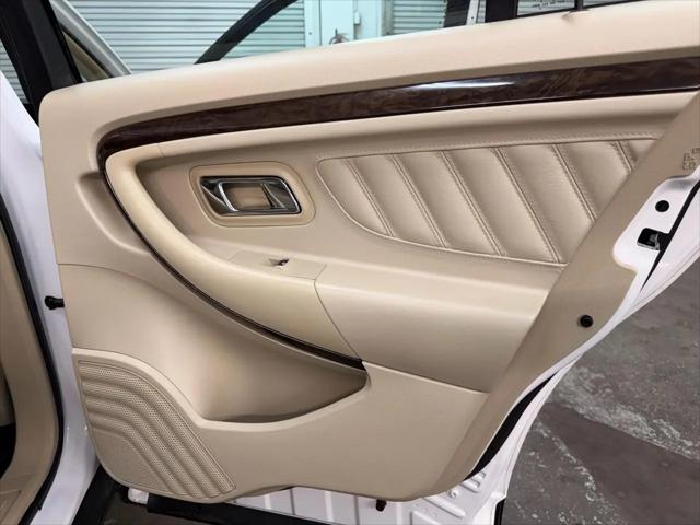 2016 Ford Taurus Limited