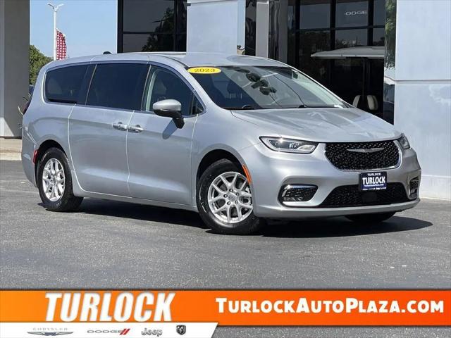 2023 Chrysler Pacifica Touring L for sale in Turlock, CA