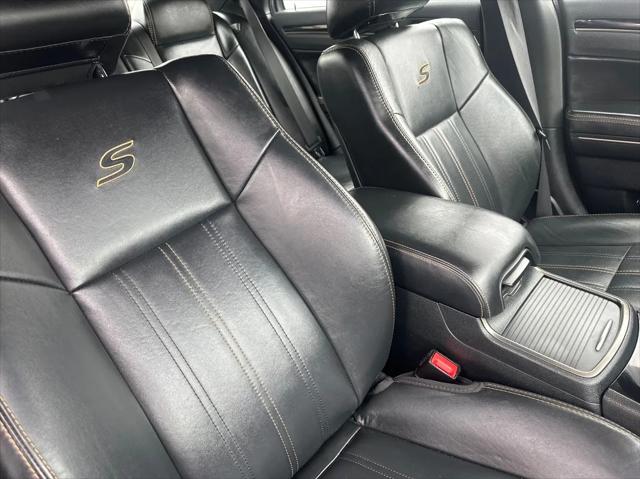 2016 Chrysler 300 300S Alloy Edition