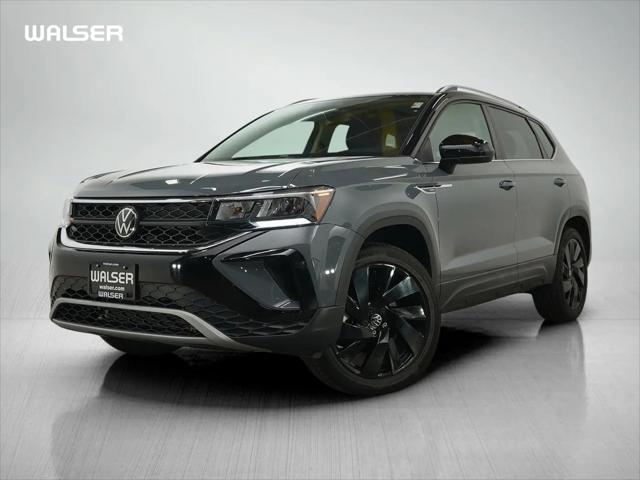 2024 Volkswagen Taos 1.5T SE for sale in Bloomington, MN