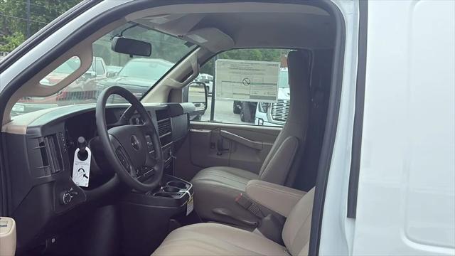 2026 GMC Savana Cargo 2500 Extended Wheelbase, Work Van, RWD