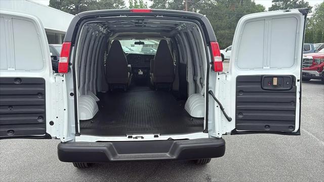 2026 GMC Savana Cargo 2500 Extended Wheelbase, Work Van, RWD