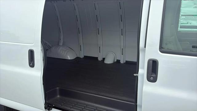 2026 GMC Savana Cargo 2500 Extended Wheelbase, Work Van, RWD