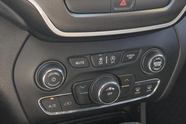 2020 Jeep Cherokee Trailhawk
