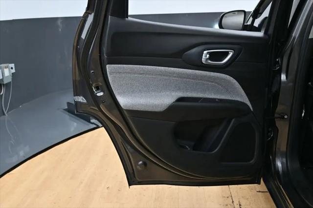 2022 Jeep Compass Latitude Lux 4x4