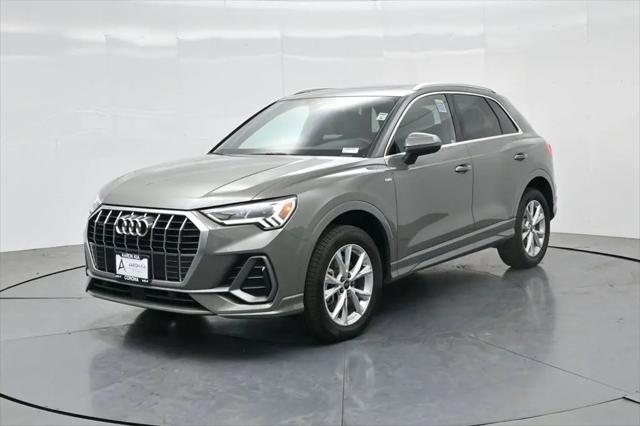 2025 Audi Q3 Premium 45 TFSI S line quattro Tiptronic