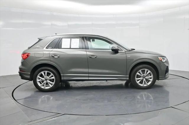 2025 Audi Q3 Premium 45 TFSI S line quattro Tiptronic