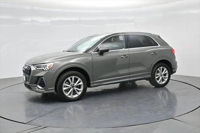 2025 Audi Q3 Premium 45 TFSI S line quattro Tiptronic