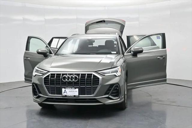 2025 Audi Q3 Premium 45 TFSI S line quattro Tiptronic