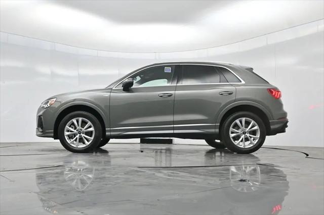 2025 Audi Q3 Premium 45 TFSI S line quattro Tiptronic
