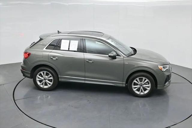 2025 Audi Q3 Premium 45 TFSI S line quattro Tiptronic