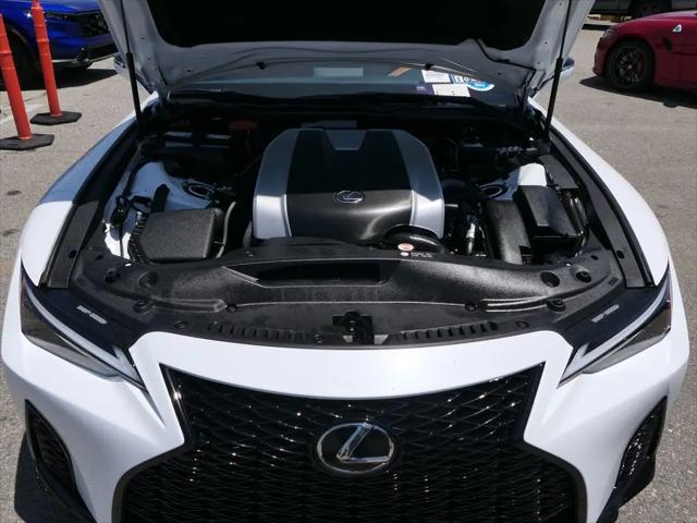 2025 Lexus IS 300 F SPORT Design