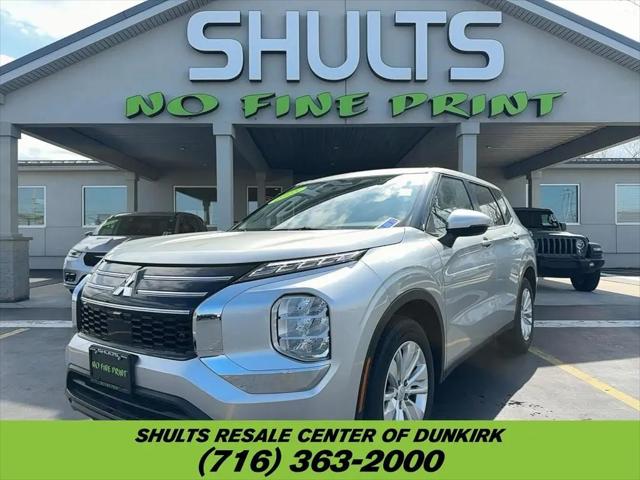 2025 Mitsubishi Outlander ES 2.5 2WD for sale in Dunkirk, NY