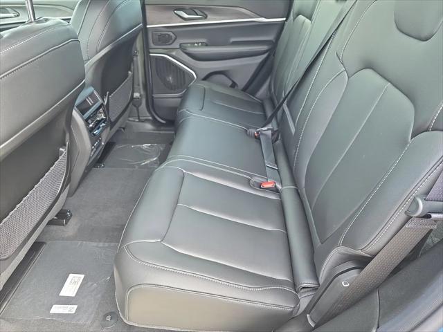2026 Jeep Grand Cherokee Limited 4x2