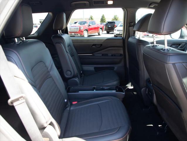 2025 Nissan Pathfinder Rock Creek 4WD