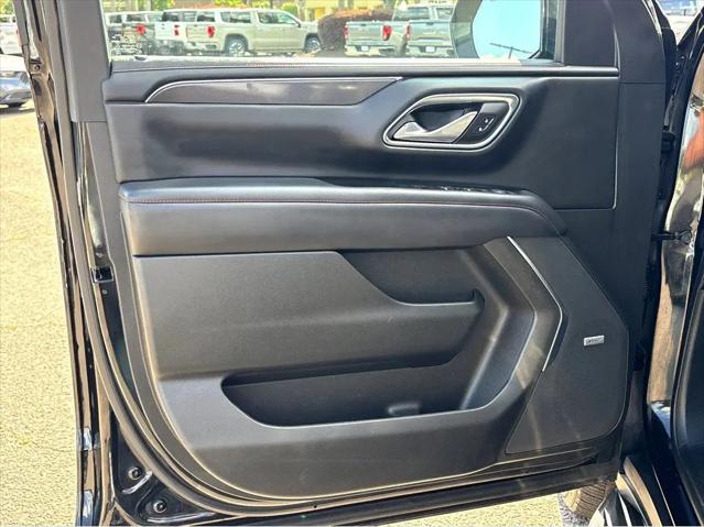 2022 Chevrolet Suburban 2WD RST