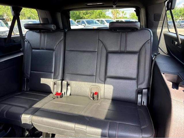 2022 Chevrolet Suburban 2WD RST