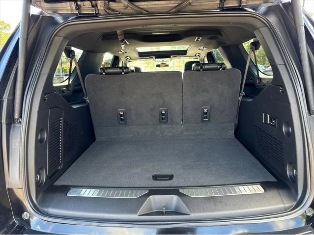 2022 Chevrolet Suburban 2WD RST