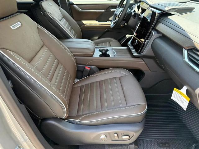 2026 GMC Acadia Denali Ultimate AWD