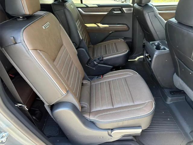 2026 GMC Acadia Denali Ultimate AWD