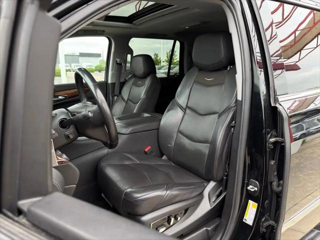 2020 Cadillac Escalade 4WD Luxury