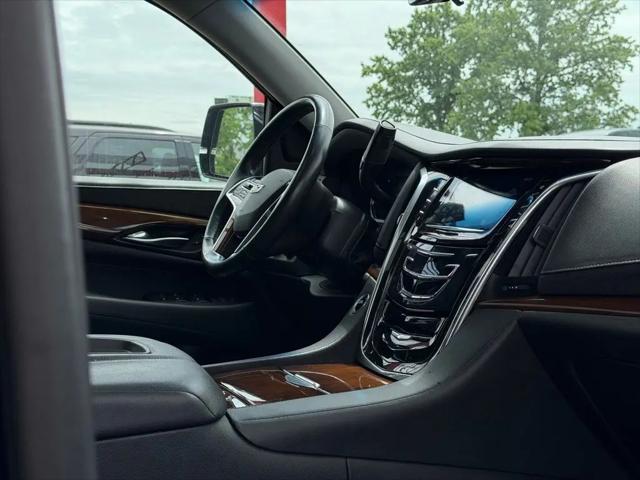 2020 Cadillac Escalade 4WD Luxury