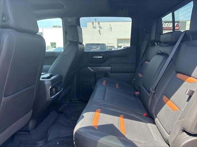 2022 GMC Sierra 1500 Limited 4WD Crew Cab Short Box AT4