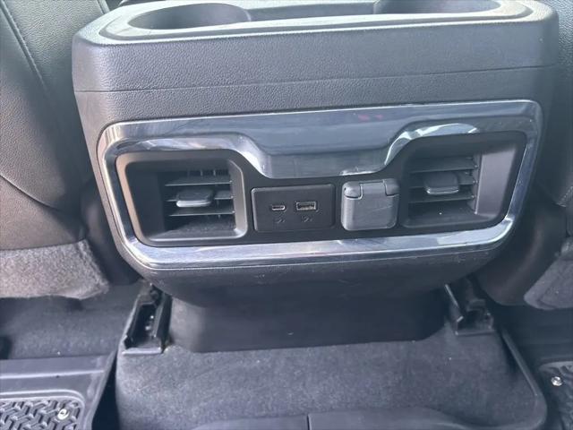 2022 GMC Sierra 1500 Limited 4WD Crew Cab Short Box AT4