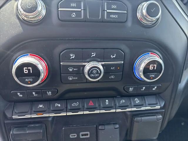 2022 GMC Sierra 1500 Limited 4WD Crew Cab Short Box AT4