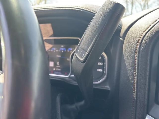 2022 GMC Sierra 1500 Limited 4WD Crew Cab Short Box AT4