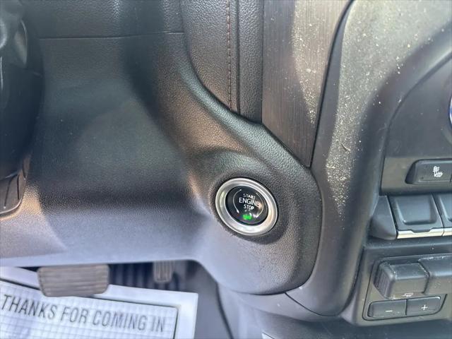 2022 GMC Sierra 1500 Limited 4WD Crew Cab Short Box AT4