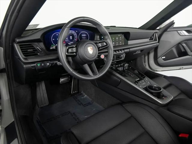 2025 Porsche 911 Carrera T Cabriolet