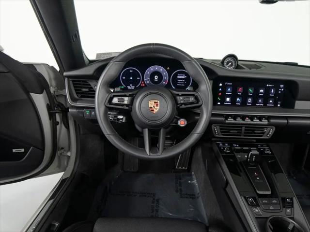 2025 Porsche 911 Carrera T Cabriolet