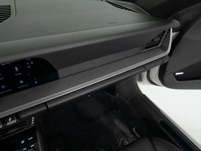 2025 Porsche 911 Carrera T Cabriolet