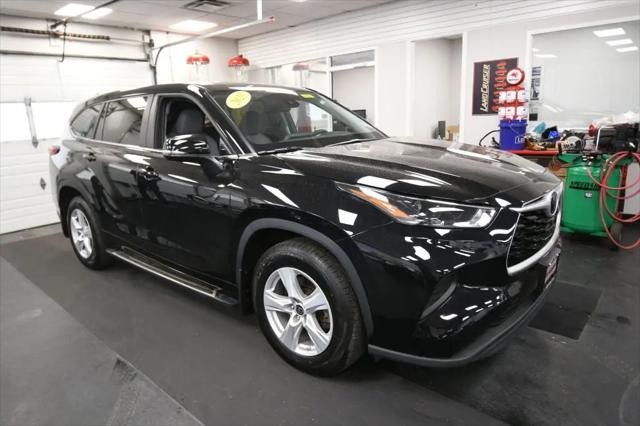 2023 Toyota Highlander L