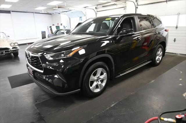 2023 Toyota Highlander L