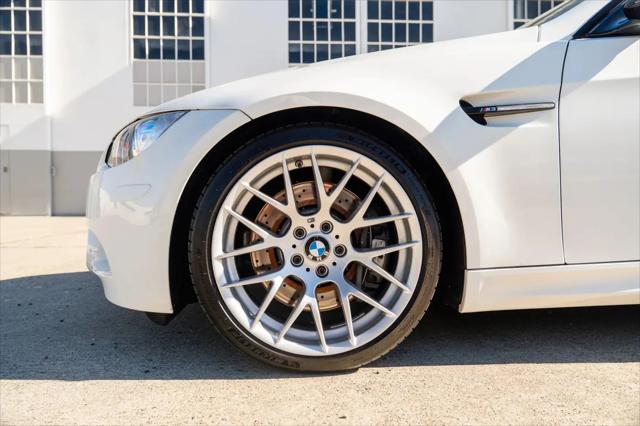 2011 BMW M3 Standard