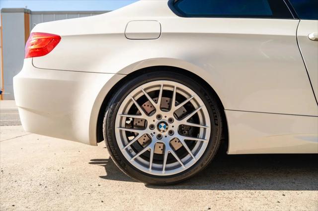 2011 BMW M3 Standard