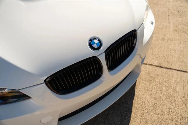 2011 BMW M3 Standard