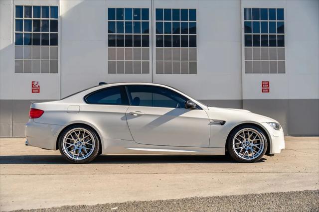 2011 BMW M3 Standard