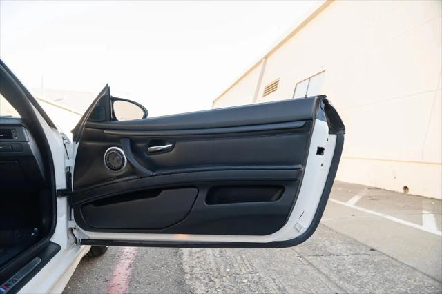 2011 BMW M3 Standard
