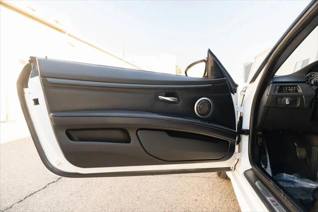 2011 BMW M3 Standard