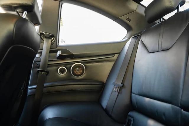 2011 BMW M3 Standard